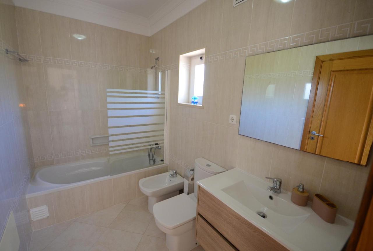 Casa Da Torre Espetacular V4 Com Piscina * Portimao