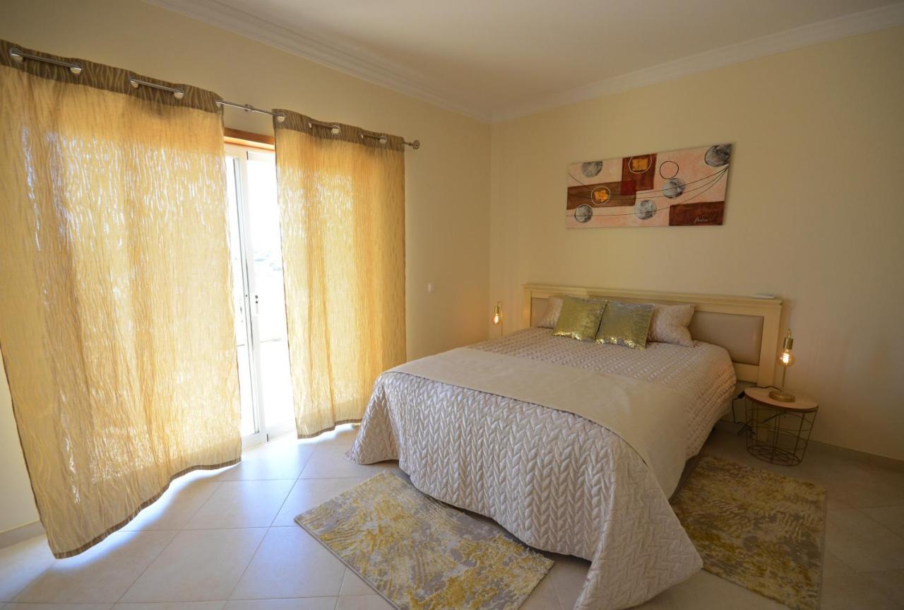 Casa Da Torre Espetacular V4 Com Piscina Villa Portimao